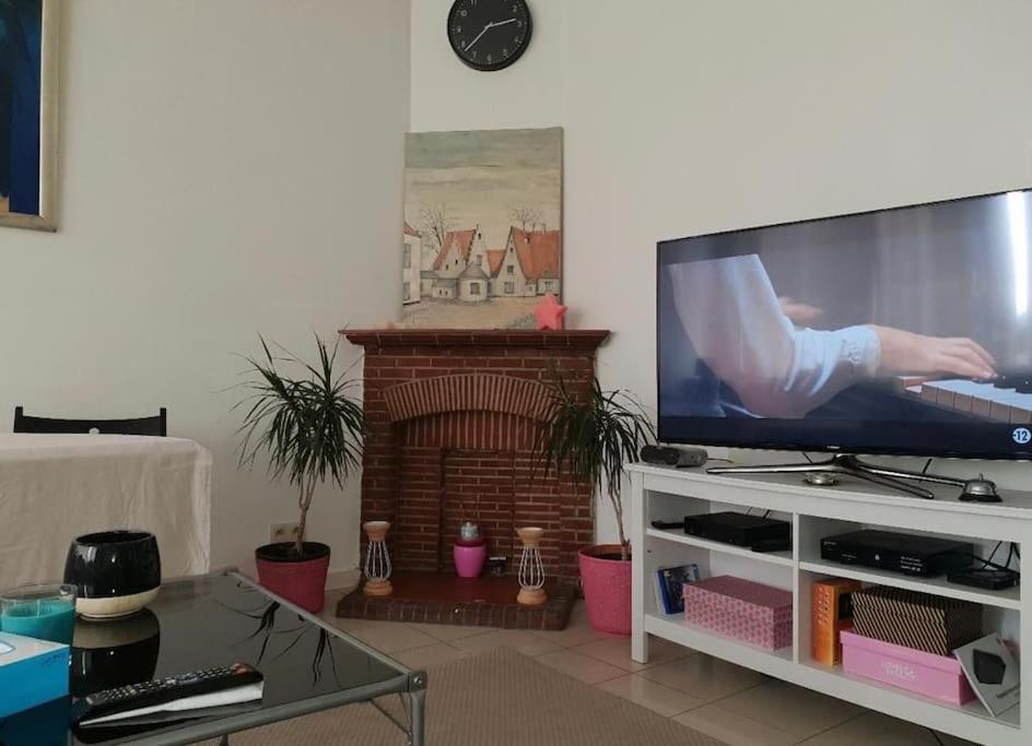 Apartment Studio Au Coeur D'ixelles Brüssel